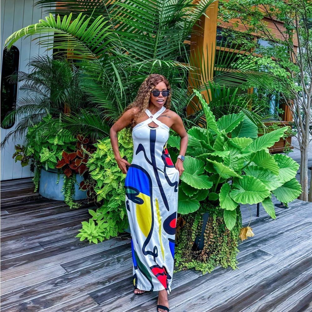 Graphic Cris’s Cross Maxi Dress